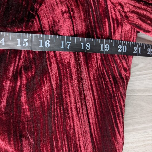 Briggs New York Petite Ribbed Velvet Button-Up Jacket in Rich Red Size Petite L - Picture 12 of 16